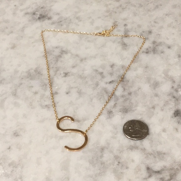 "Lucy" Letter S Gold Single Inital Necklace - Picture 2 of 2